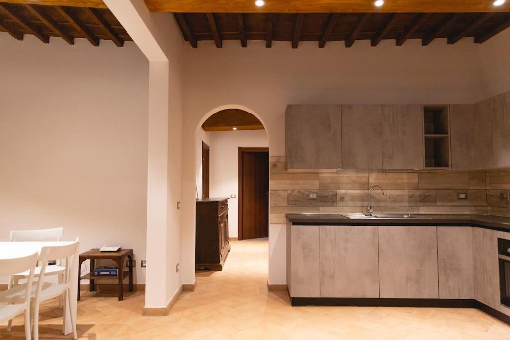 Cozy And Charmin 3Br Apartment Steps By Duomo Florença Exterior foto